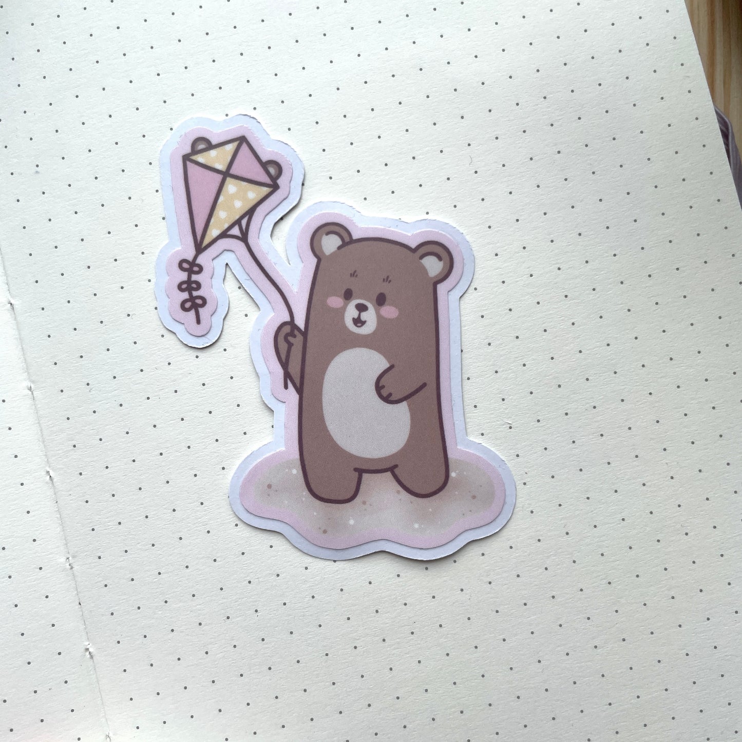 Vinyl Sticker - Bear Playing With Beach Kite | Bears At The Beach