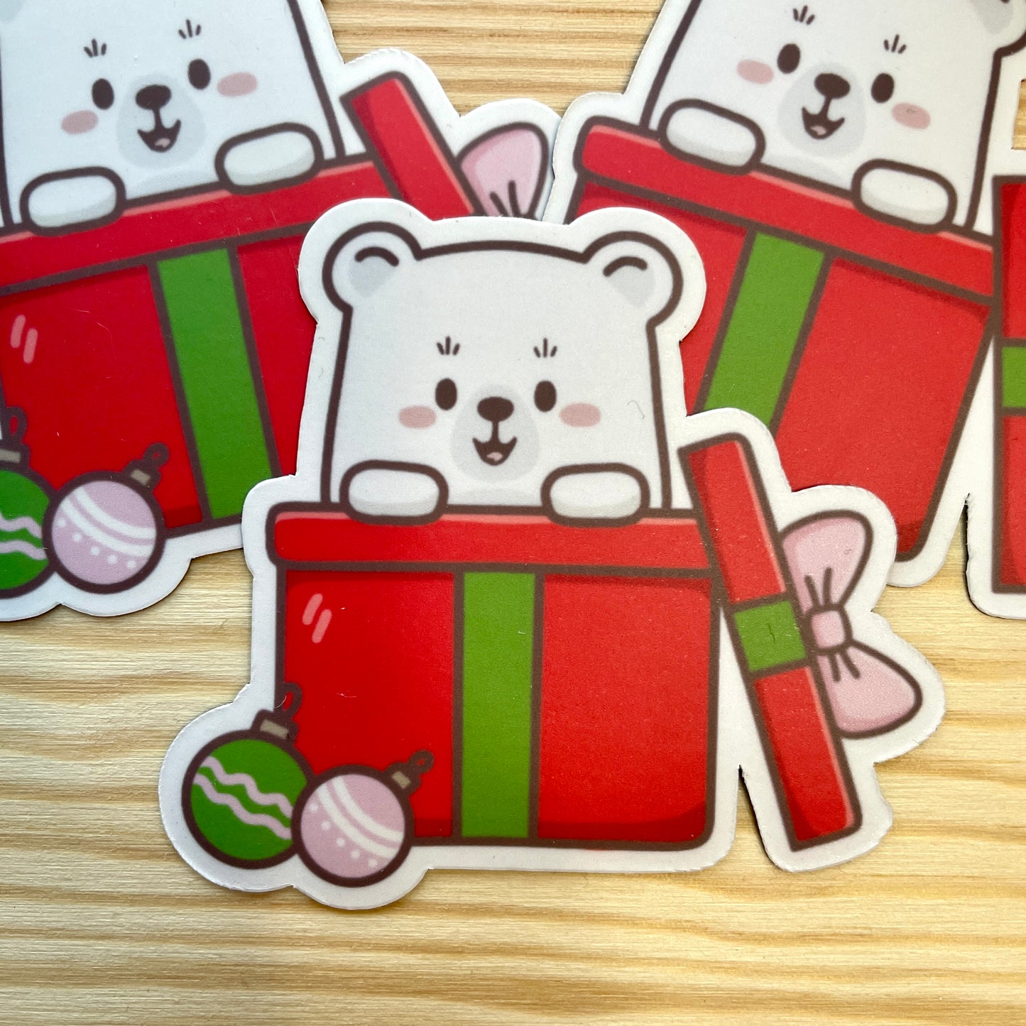 Magnet - Bear Popping Out Of Christmas Present | A Cosy Christmas