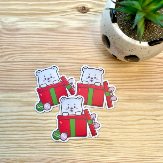 Magnet - Bear Popping Out Of Christmas Present | A Cosy Christmas