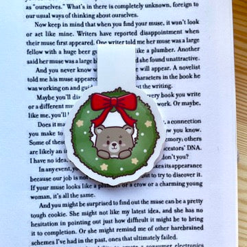 Magnetic Bookmark - Cute Bear In Wreath | A Cosy Christmas